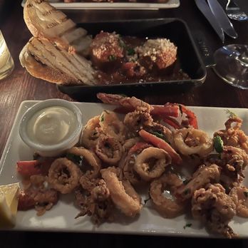 Vintage Wine Bar - Calamari, meatballs and fried beans - Wine Bars Near Me - Philadelphia, Pennsylvania Vintage Wine Bar - Calamari, meatballs and fried beans - Wine Bars Near Me - Philadelphia, Pennsylvania