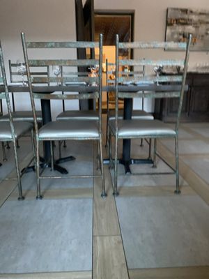 350 Main Brasserie by null