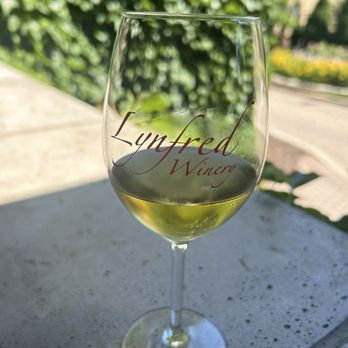 Lynfred Winery - White wine - Wineries Near Me - Roselle, Illinois Lynfred Winery - White wine - Wineries Near Me - Roselle, Illinois