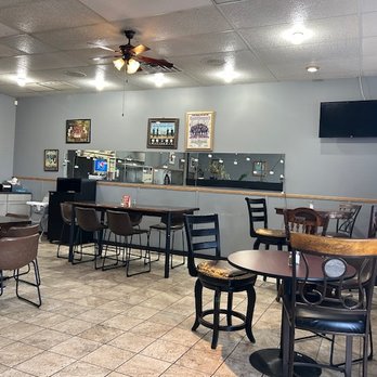 Karl's Famous Burgers - the dining area - Burgers Near Me - Tulsa, Oklahoma Karl's Famous Burgers - the dining area - Burgers Near Me - Tulsa, Oklahoma