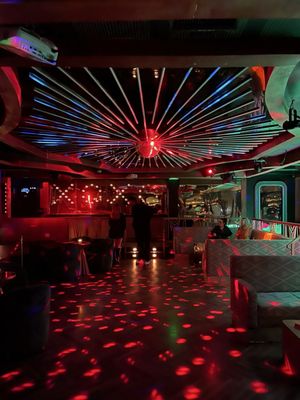 Kiss Kiss Bang Bang by null