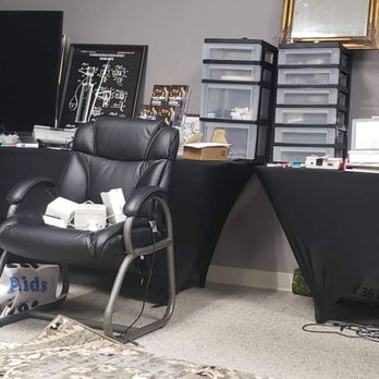 Gray's Hearing Center - His "office"! - Audiologist Near Me - Springdale, Arkansas Gray's Hearing Center - His "office"! - Audiologist Near Me - Springdale, Arkansas