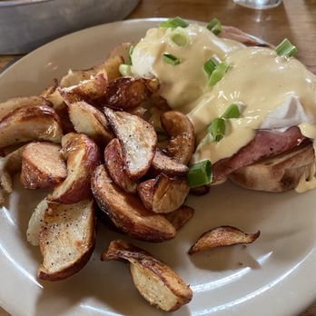 Clarkston Union Bar & Kitchen - The Benedict w/ Ham - American Near Me - Clarkston, Michigan Clarkston Union Bar & Kitchen - The Benedict w/ Ham - American Near Me - Clarkston, Michigan