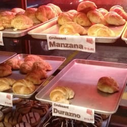 Croissants Alfredo Chapalita - Cuernitos de diferentes sabores