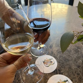 Brown Downtown Napa - Wine Bars Near Me - Napa, California