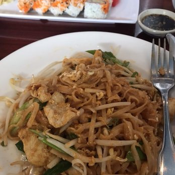 Sushi Lico - Pad Thai is always good! - Sushi Bars Near Me - Miami, Florida Sushi Lico - Pad Thai is always good! - Sushi Bars Near Me - Miami, Florida
