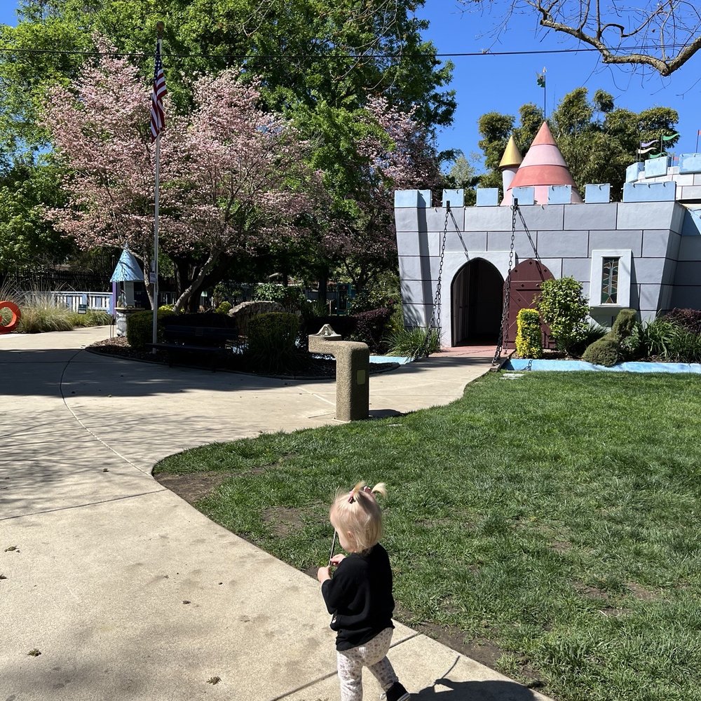 Fairytale Town - King Arthur's Castle - Amusement Parks Near Me - Sacramento, California Fairytale Town - King Arthur's Castle - Amusement Parks Near Me - Sacramento, California