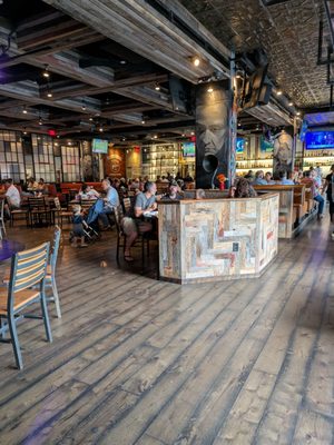 NashHouse Southern Spoon and Saloon by null