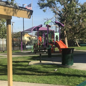 Center Park - Small play area. - Parks Near Me - Inglewood, California Center Park - Small play area. - Parks Near Me - Inglewood, California