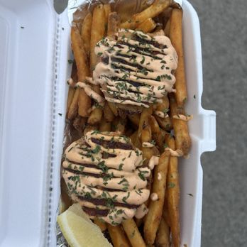 salmon hook up truck - Sockeye/ Coho (Salmon) Cakes served w/ Fries - Food Trucks Near Me salmon hook up truck - Sockeye/ Coho (Salmon) Cakes served w/ Fries - Food Trucks Near Me