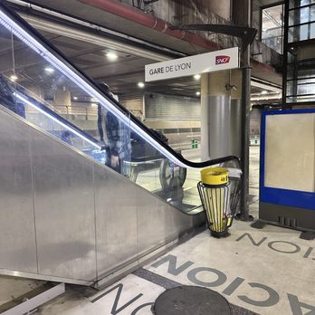 Gare de Lyon - Train Stations Near Me - Paris, 75