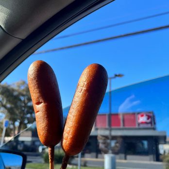 Cecil's Famous Burgers - Burgers Near Me - Hayward, California