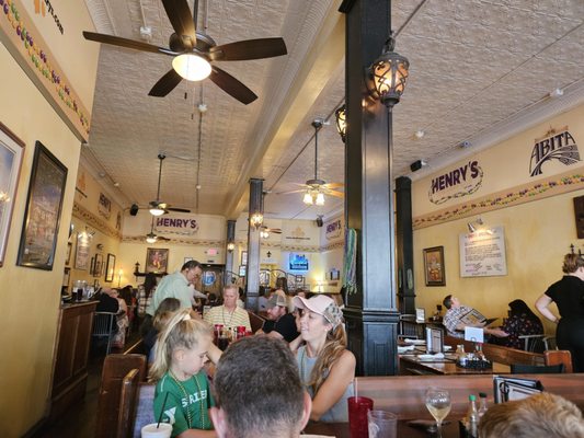 Henry's Louisiana Grill by null