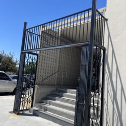 US Post Office - The entrance
