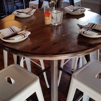 Bravas Bar de Tapas - inside dinning - Spanish Near Me - Healdsburg, California
