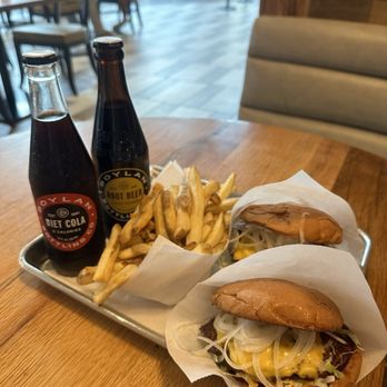 Char’d - Burgers Near Me - McLean, Virginia