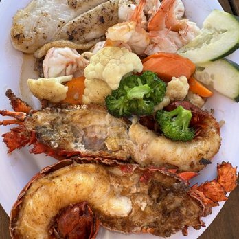 Angel del Mar - Combination of Lobster, Shrimp and Fish - Seafood Near Me - Puerto Nuevo, BCN Angel del Mar - Combination of Lobster, Shrimp and Fish - Seafood Near Me - Puerto Nuevo, BCN