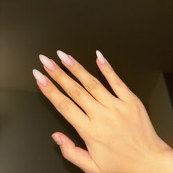 Honey Nail Salon - Broke off easily.