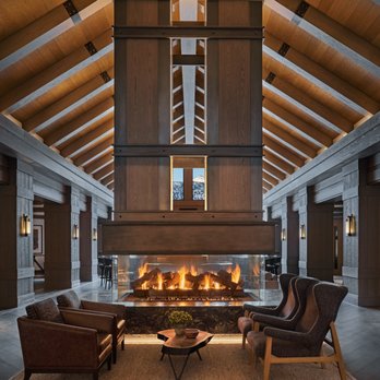 Alpenglow - Alpenglow Fireplace - Lounges Near Me - Big Sky, Montana
