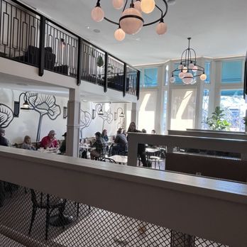 Goodfolks - a view of a dining area with people sitting at tables - Comfort Food Near Me - Georgetown, Texas