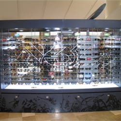 Sunglass Hut