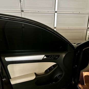 Dynamic Auto Custom - Inside view - Car Window Tinting Near Me - Santa Ana, California Dynamic Auto Custom - Inside view - Car Window Tinting Near Me - Santa Ana, California