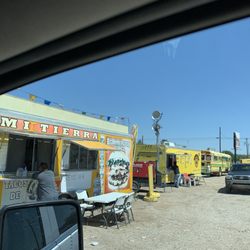 mi tierra taqueria - Row of food trailers