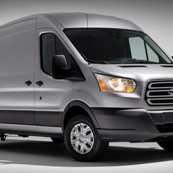 Independent Driving Solutions - Our team of drivers are ready to help move you and your business forward.