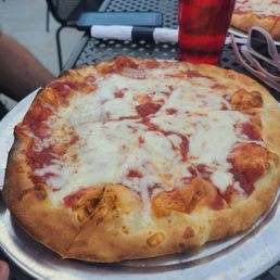 Cheese pizza
