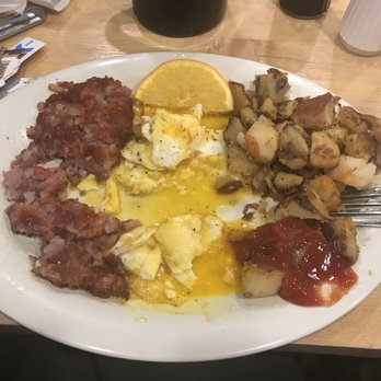 Eggs Up Grill - Corn beef hash. - Breakfast & Brunch Near Me - Columbia, South Carolina
