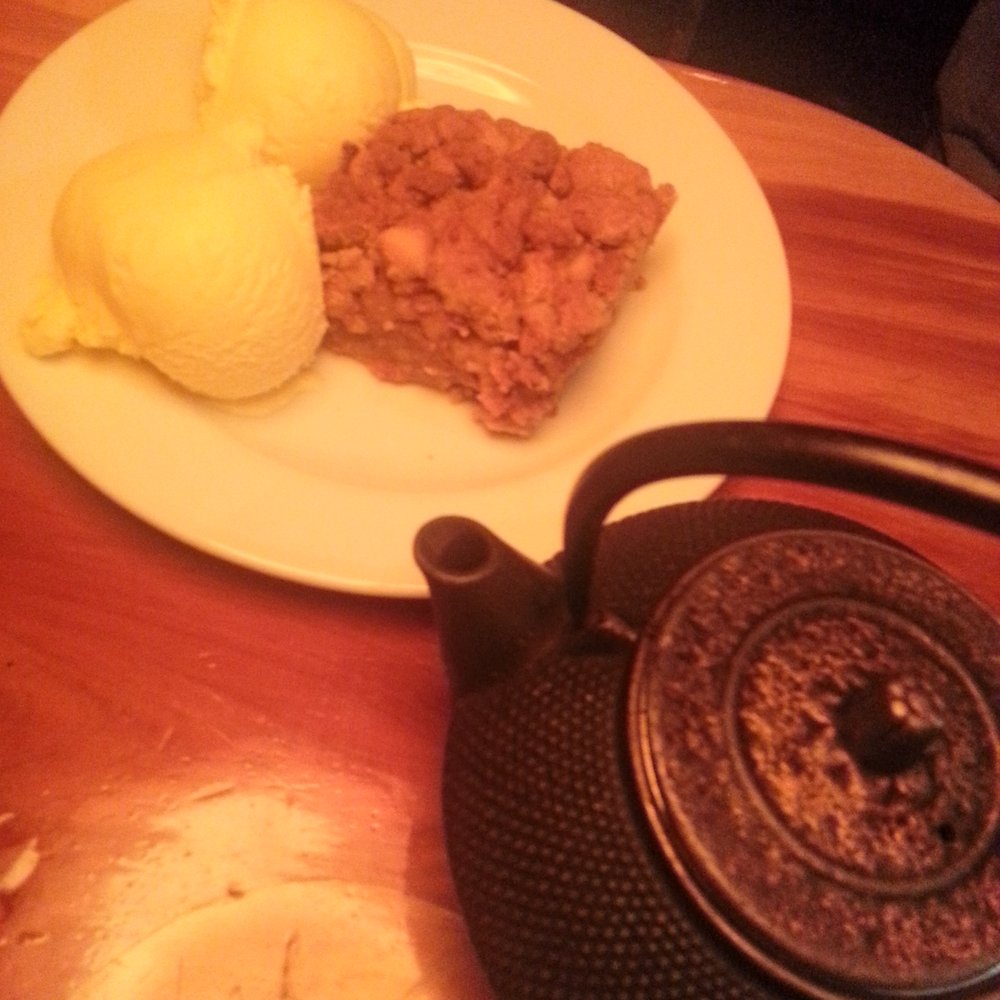 The Yellow Deli - Apple crumble with ice cream - Coffee & Tea Near Me - Katoomba, NSW The Yellow Deli - Apple crumble with ice cream - Coffee & Tea Near Me - Katoomba, NSW
