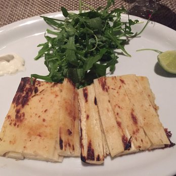 Figueira Rubaiyat - Starter: Pupunha Palm Heart grilled in wooden oven - Latin American Near Me - São Paulo, SP Figueira Rubaiyat - Starter: Pupunha Palm Heart grilled in wooden oven - Latin American Near Me - São Paulo, SP