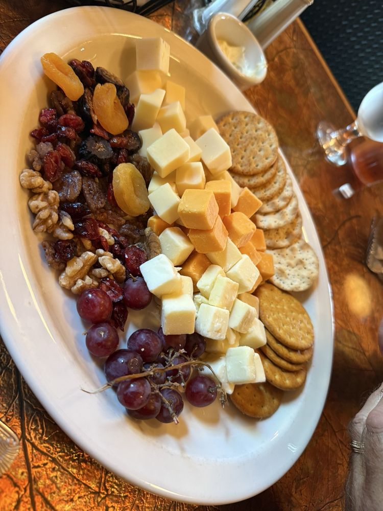 Ertel Cellars Winery Logo