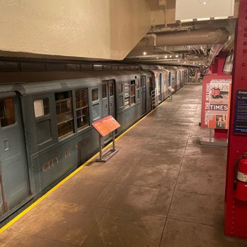 New York Transit Museum - Train cars (Located in the lower level) - Museums Near Me - Brooklyn, New York New York Transit Museum - Train cars (Located in the lower level) - Museums Near Me - Brooklyn, New York