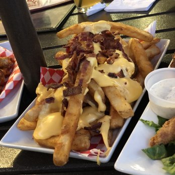 Taps & Apps - New American Near Me - Mililani, Hawaii
