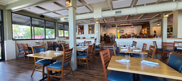 Russell's on Lake Ivanhoe by null