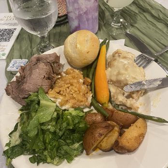 Florian Hall - My plate of delicious food! Fish encrusted with yummy bread crumbs, prime rib, champagne Chicken - Venues & Event Spaces Near Me - Boston, Massachusetts