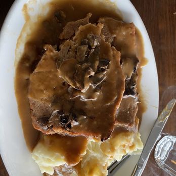 Creekview Restaurant - Meatloaf and masher potatoes - Wine Bars Near Me - Williamsville, New York