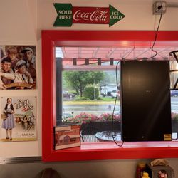 Winki’s Diner - Interior decor