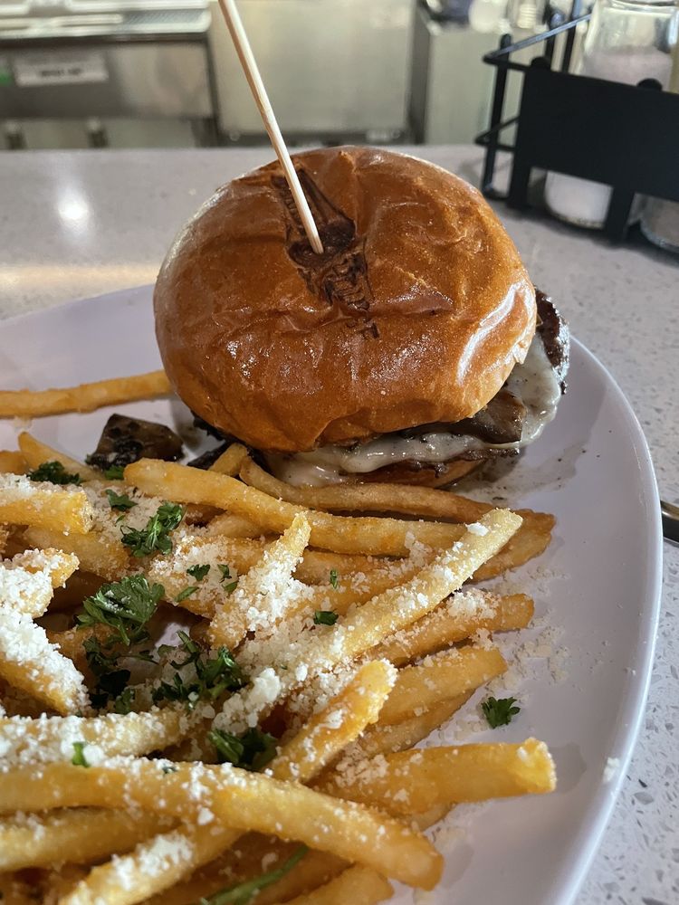 BARREL HOUSE Updated November 2024 40 Photos & 38 Reviews 9