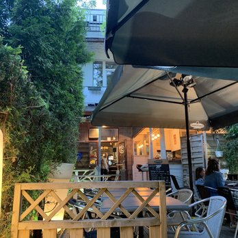 L'Ami Roger - Fondue Near Me - Brussels, BRU