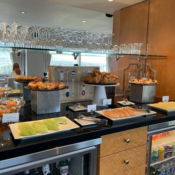 Pan Pacific Vancouver - Pastries & Fruit Buffet - Hotels Near Me - Vancouver, British Columbia Pan Pacific Vancouver - Pastries & Fruit Buffet - Hotels Near Me - Vancouver, British Columbia