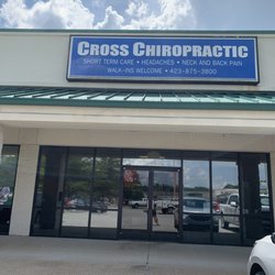 Cross Chiropractic Center - Main entrance