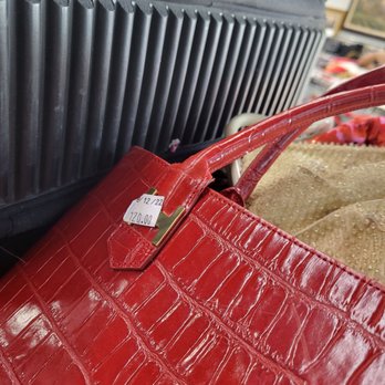 BTS Thrift Store - This faux leather (not designer) handbag thrown in a disorganized pile is $120 - Thrift Stores Near Me - los Angeles, California