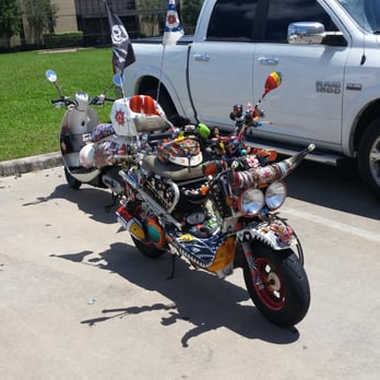 Joe's Mesquite Grill - Just parked outside and saw these rad bikes - Burgers Near Me - Houston, Texas Joe's Mesquite Grill - Just parked outside and saw these rad bikes - Burgers Near Me - Houston, Texas