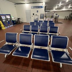Amtrak - Waiting area-rusty chairs