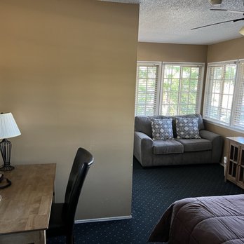 Robinhood Resort - Room - Big Bear Lake, CA