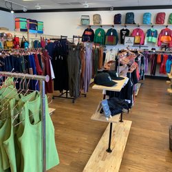 Active Threads - Athleisure shopping