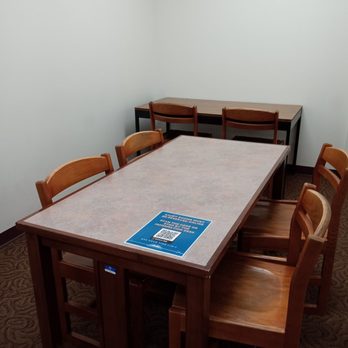 North Haven Memorial Library - Quiet study area - Libraries Near Me - North Haven, Connecticut