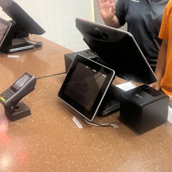 Popeyes Louisiana Kitchen - Very disrespectful. Don't have her in a manager position. - Chicken Wings Near Me - Silver Spring, Maryland